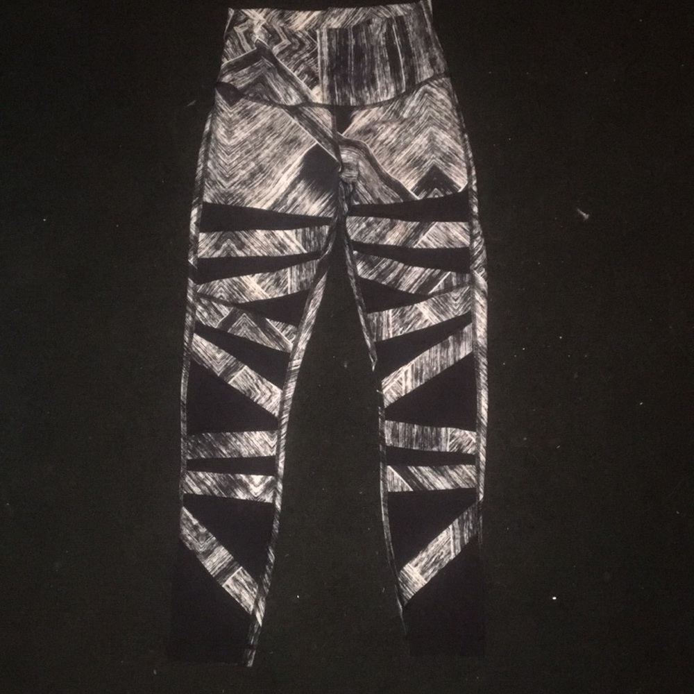 Lululemon 7/8 legging size 4